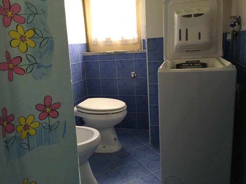 bagno1-appartamento-blu